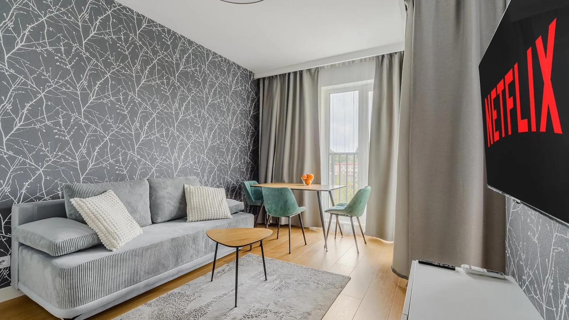 Cozy Family Apartments With Balcony Near Zlote Tarasy Warszawa