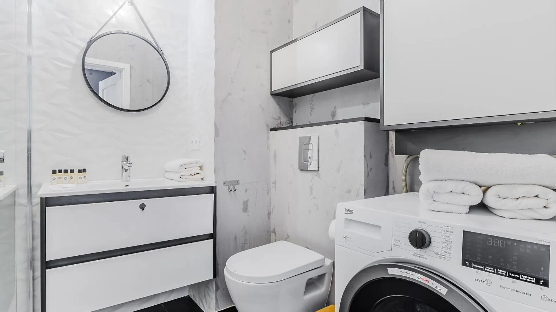 Cozy Family Apartments With Balcony Near Zlote Tarasy Warszawa 0*,