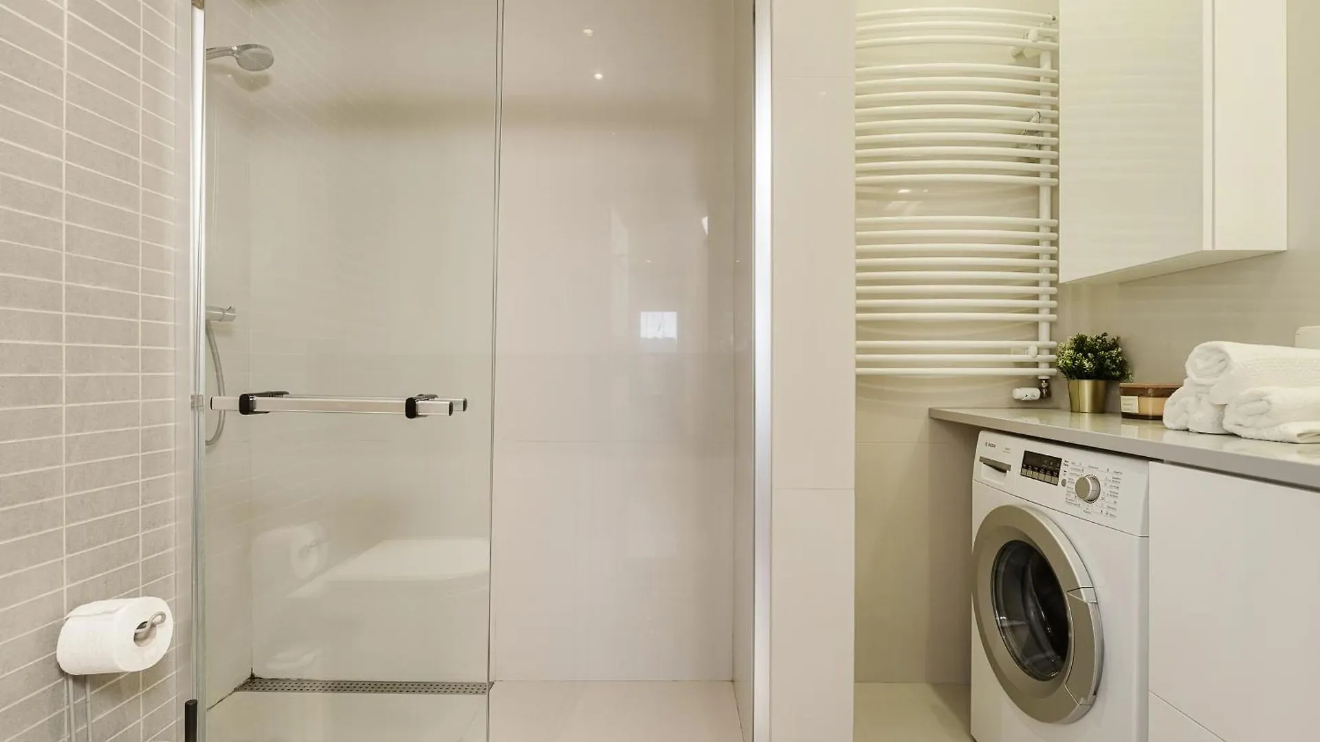 Cozy Family Apartments With Balcony Near Zlote Tarasy Warszawa