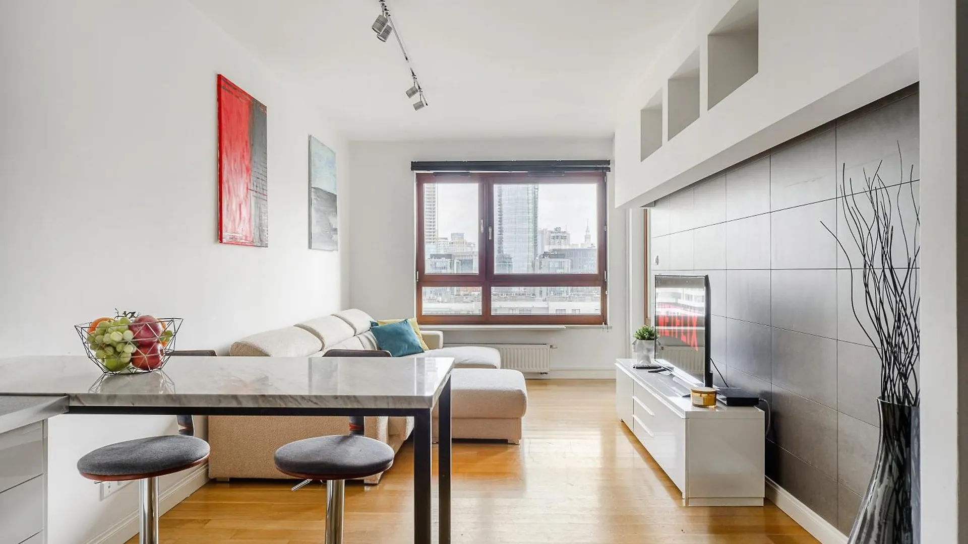 Cozy Family Apartments With Balcony Near Zlote Tarasy Warszawa